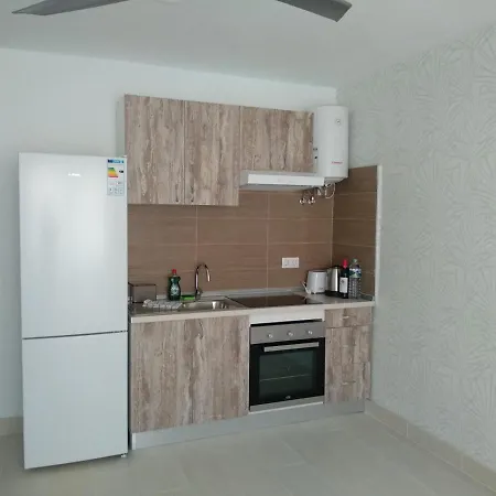 Modern In San Eugenio *