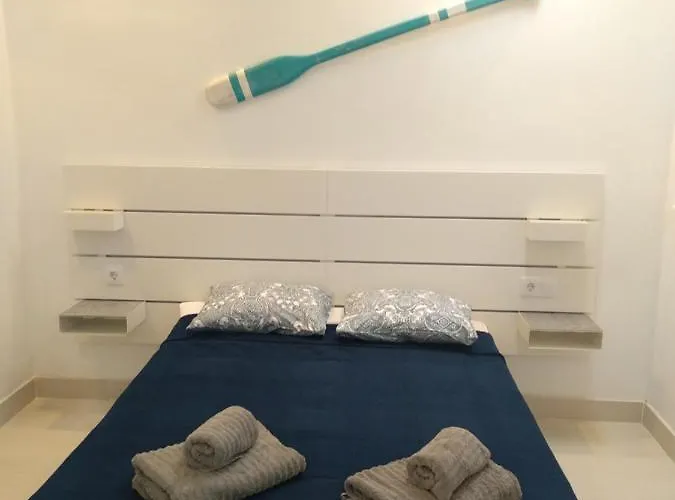 Island Iv544 Адехе