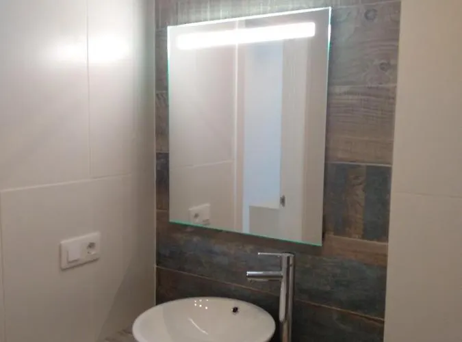 Island Iv544 * Адехе